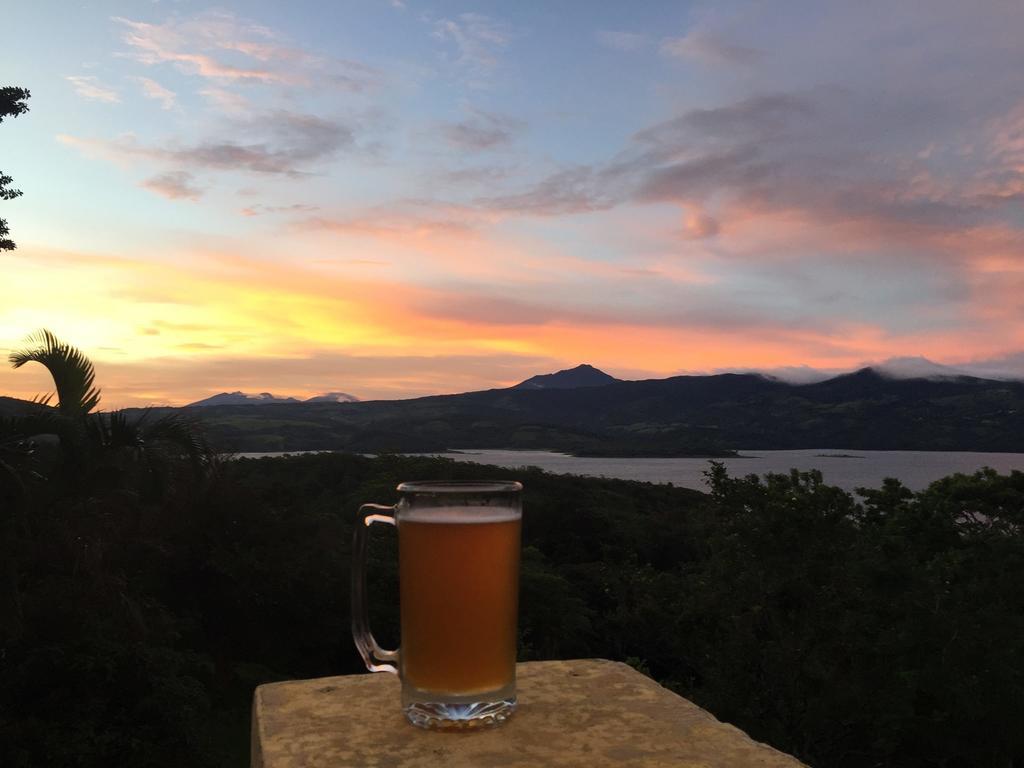 Lake Arenal Hotel And Brewery Tronadora المظهر الخارجي الصورة