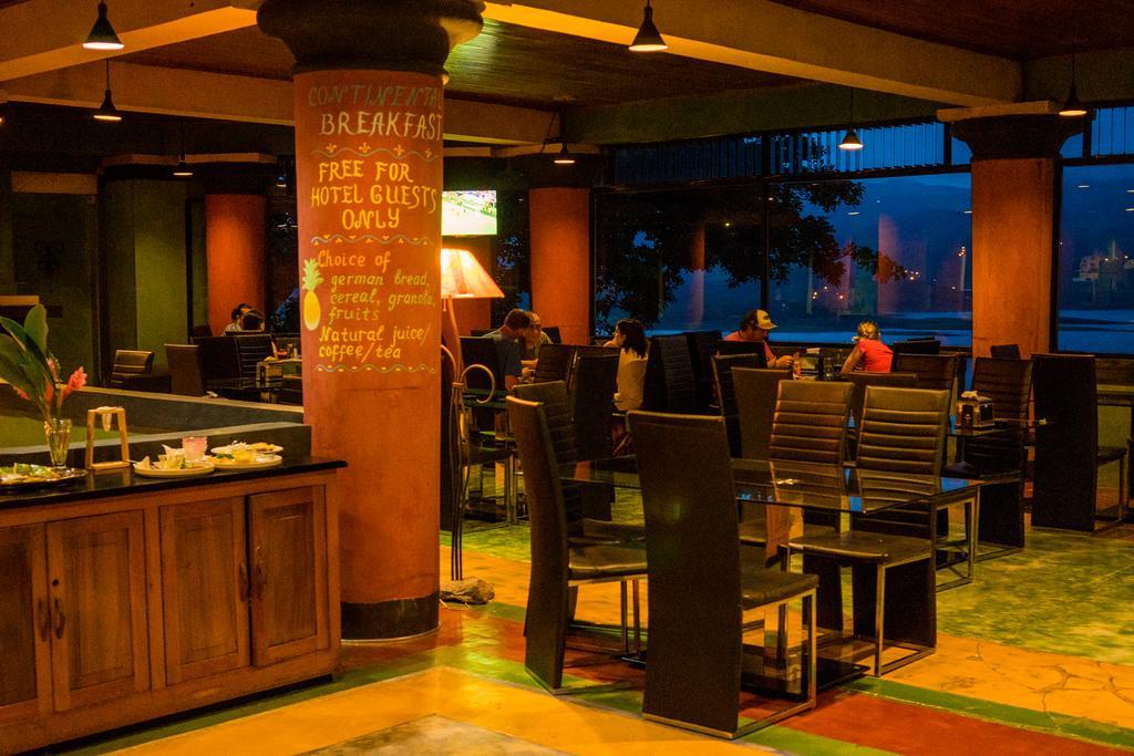 Lake Arenal Hotel And Brewery Tronadora المظهر الخارجي الصورة