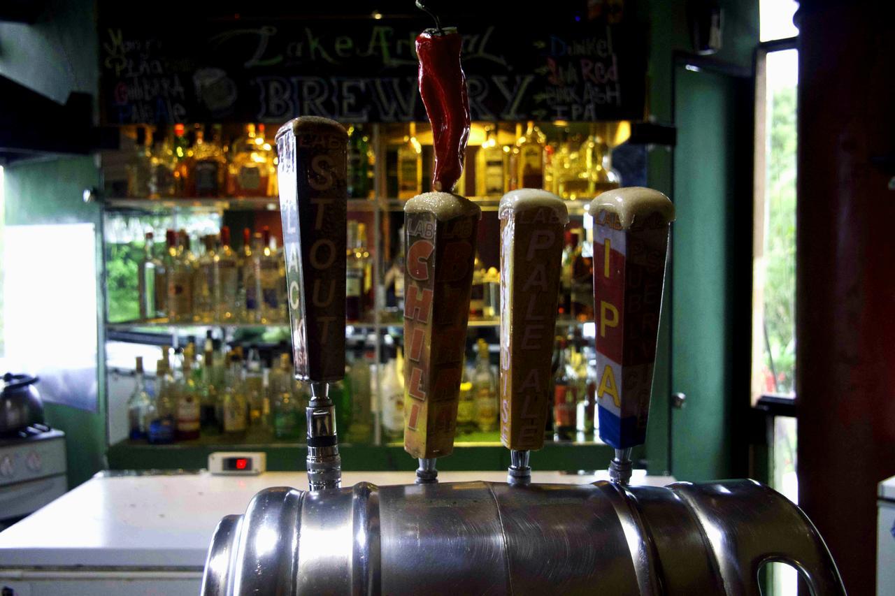 Lake Arenal Hotel And Brewery Tronadora المظهر الخارجي الصورة